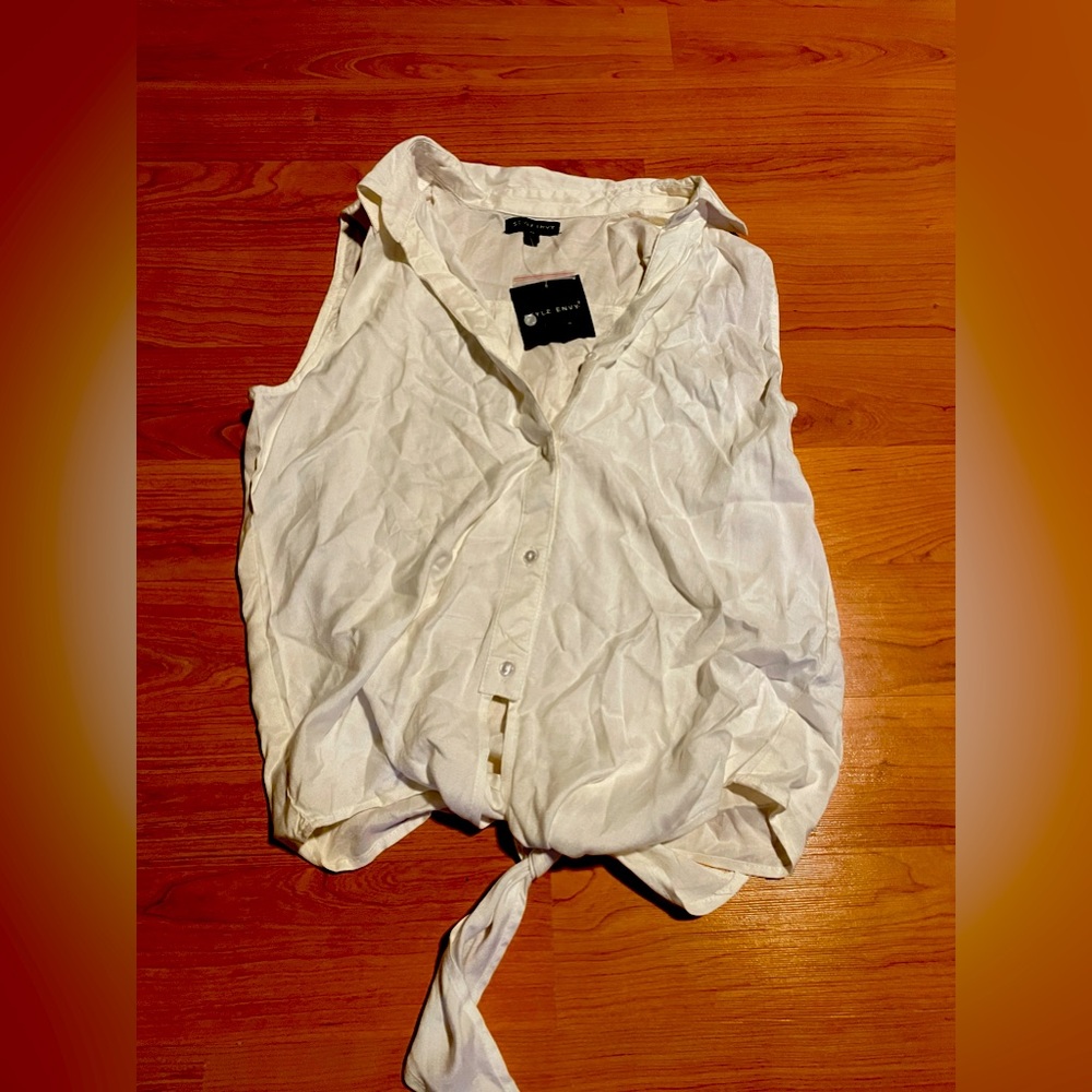 style envy button up tank top.